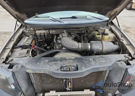 2004 Ford F150 from USA, damaged, VIN 1FTRX02W24KA09068